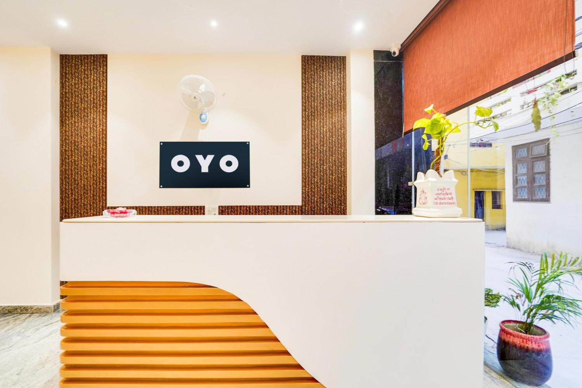O Ivory Hotel 3*